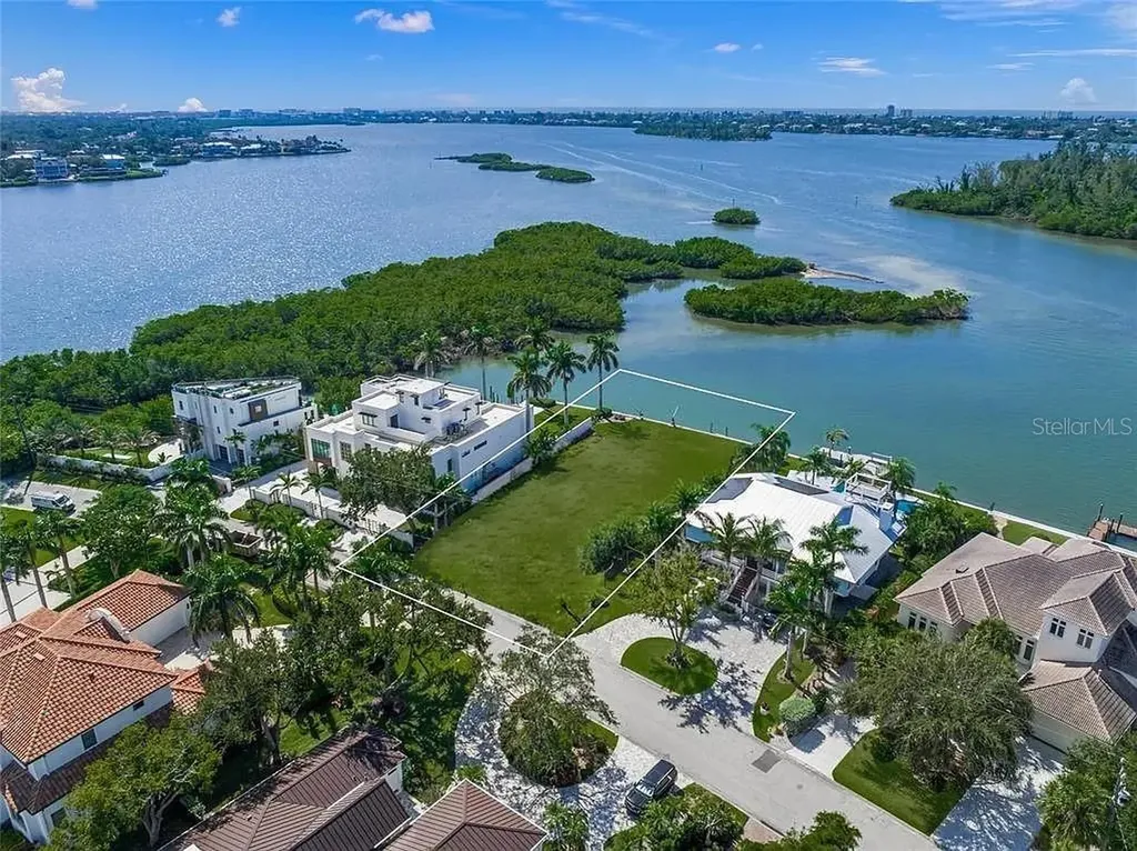 1386 Tangier Way Sarasota FL 34239