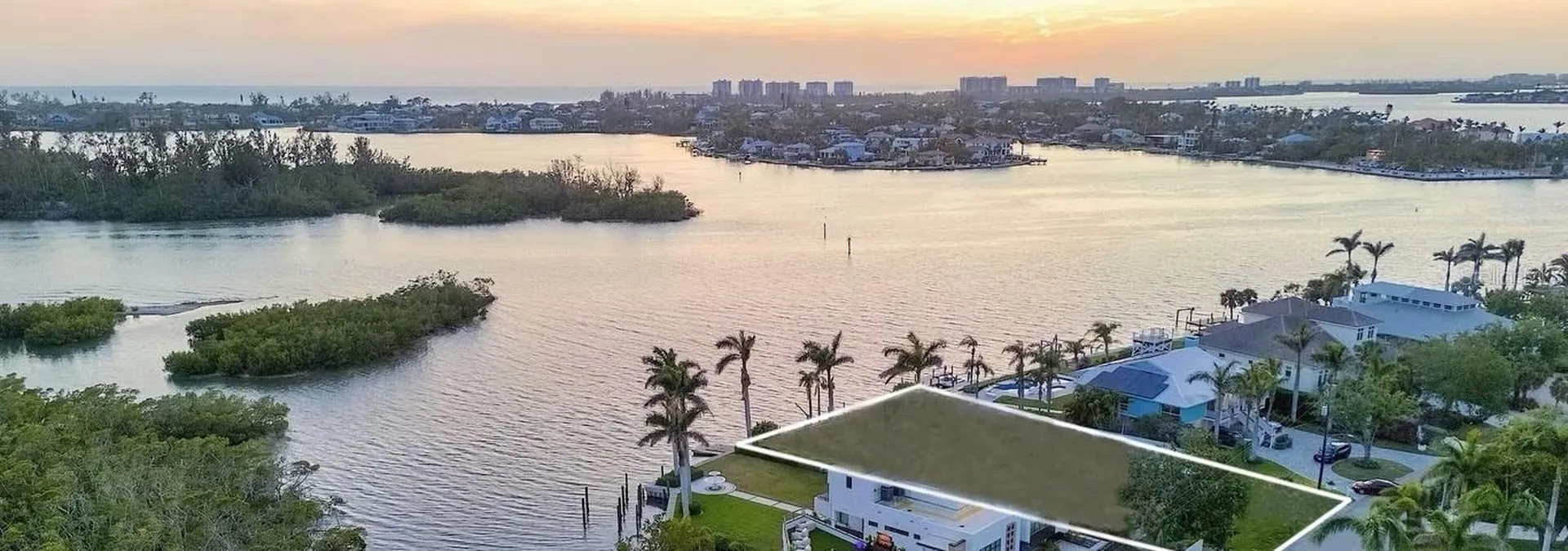 1386 Tangier Way Sarasota FL 34239