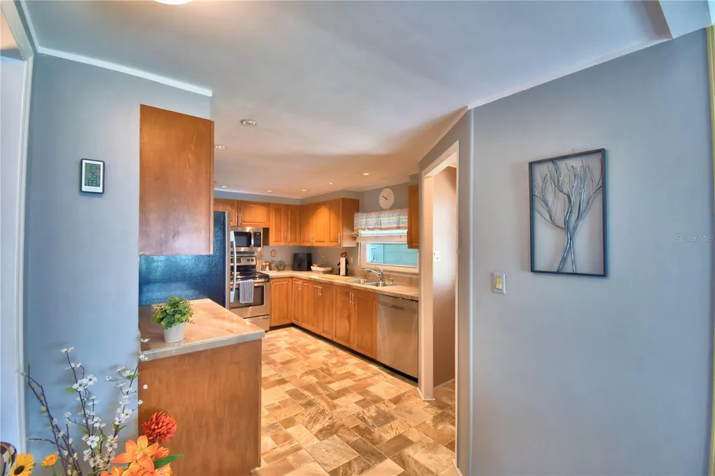 4901 Colonnades Circle E Lakeland FL 33811