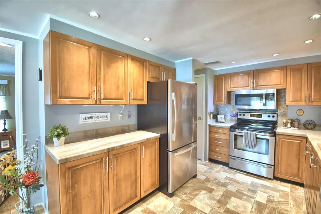 4901 Colonnades Circle E Lakeland FL 33811