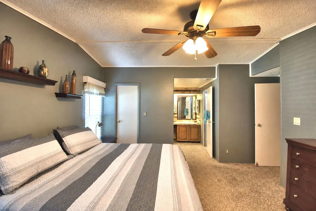 4901 Colonnades Circle E Lakeland FL 33811