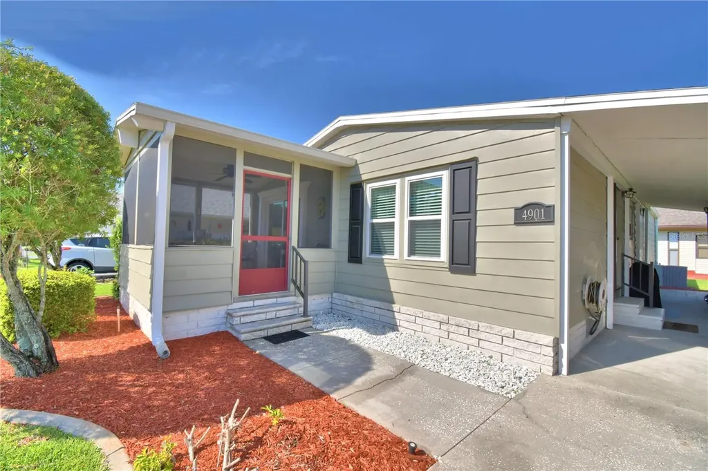 4901 Colonnades Circle E Lakeland FL 33811