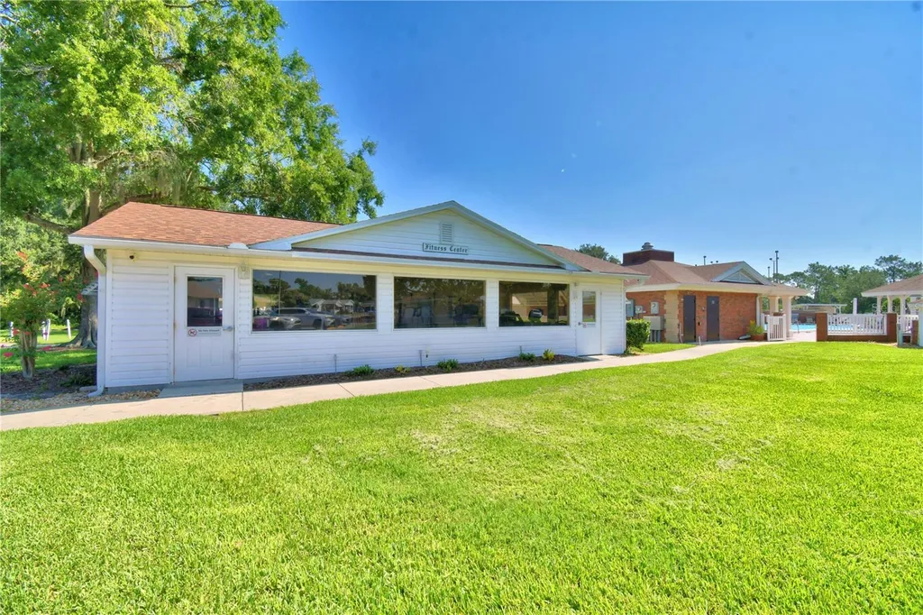 4901 Colonnades Circle E Lakeland FL 33811
