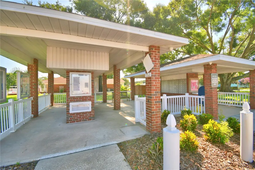 4901 Colonnades Circle E Lakeland FL 33811