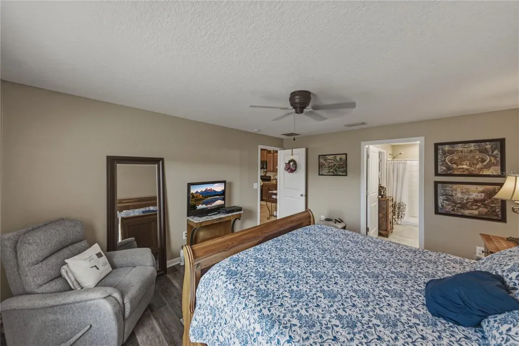 1613 Redmond Brook Lane Ruskin FL 33570