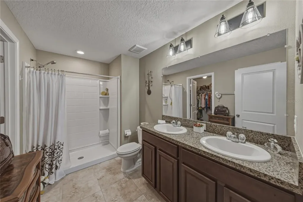 1613 Redmond Brook Lane Ruskin FL 33570