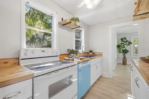 1235 Idlewild Drive Clearwater FL 33755