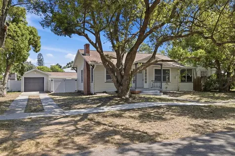 1235 Idlewild Drive Clearwater FL 33755