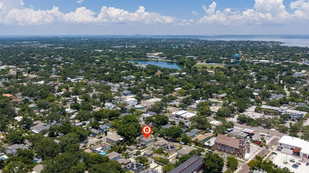 1110 10th Street N St Petersburg FL 33705