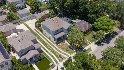 1110 10th Street N St Petersburg FL 33705