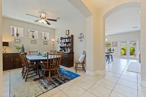 1110 10th Street N St Petersburg FL 33705