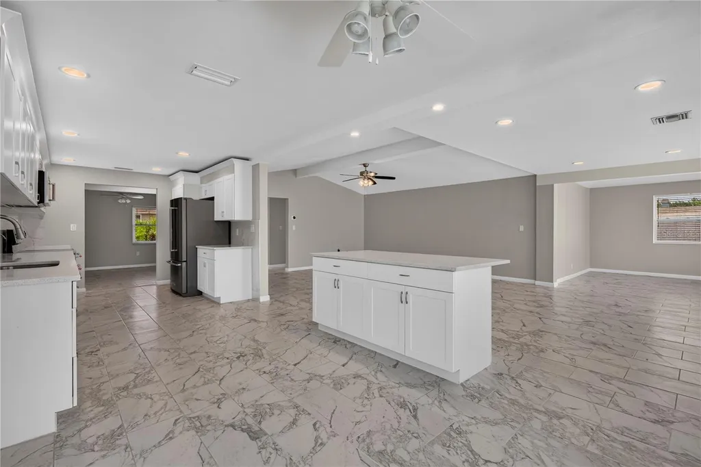 4831 Blue Jay Circle Palm Harbor FL 34683