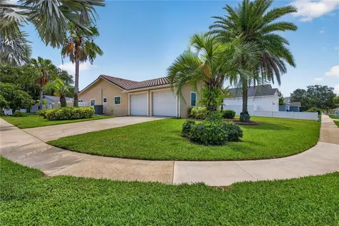 4831 Blue Jay Circle Palm Harbor FL 34683