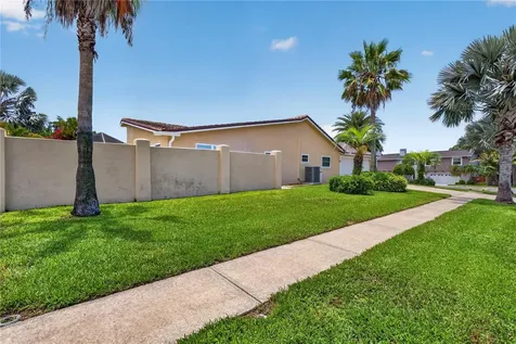 4831 Blue Jay Circle Palm Harbor FL 34683