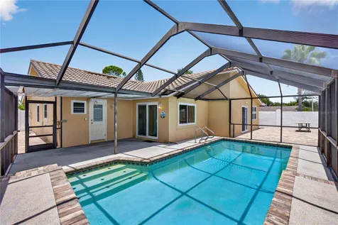 4831 Blue Jay Circle Palm Harbor FL 34683