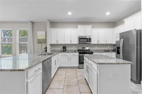4200 Oaktree Drive Davenport FL 33837