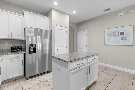 4200 Oaktree Drive Davenport FL 33837
