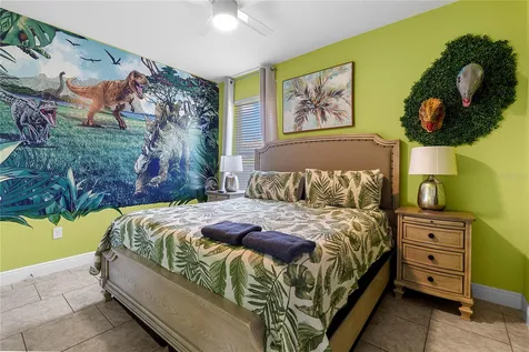 4200 Oaktree Drive Davenport FL 33837