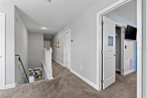 4200 Oaktree Drive Davenport FL 33837