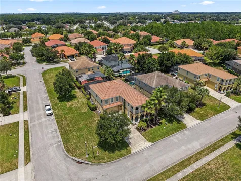 4200 Oaktree Drive Davenport FL 33837