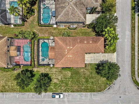 4200 Oaktree Drive Davenport FL 33837