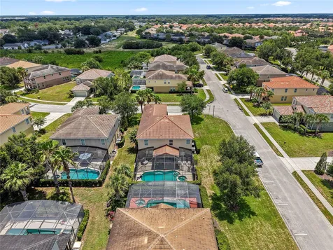 4200 Oaktree Drive Davenport FL 33837