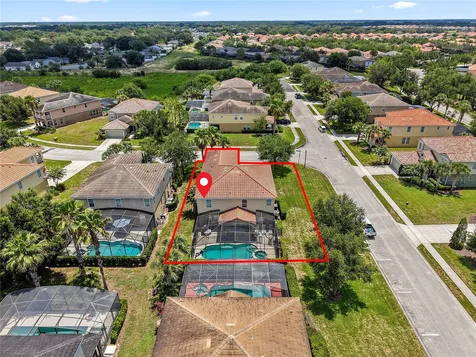 4200 Oaktree Drive Davenport FL 33837