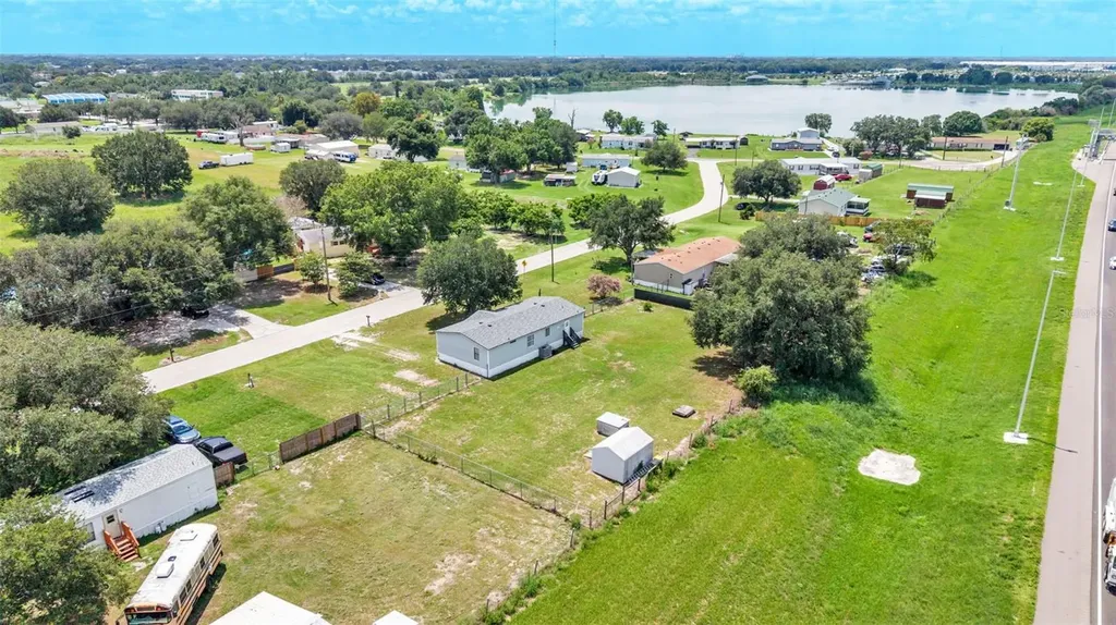 1329 Ashlee Court Auburndale FL 33823