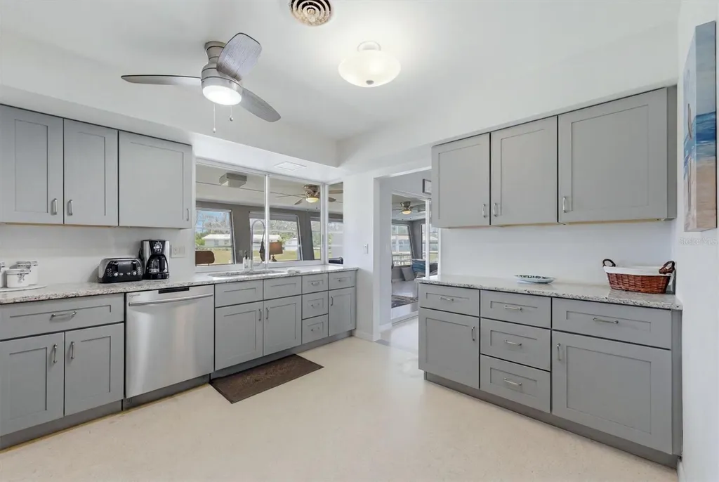 898 E 6th Street Englewood FL 34223