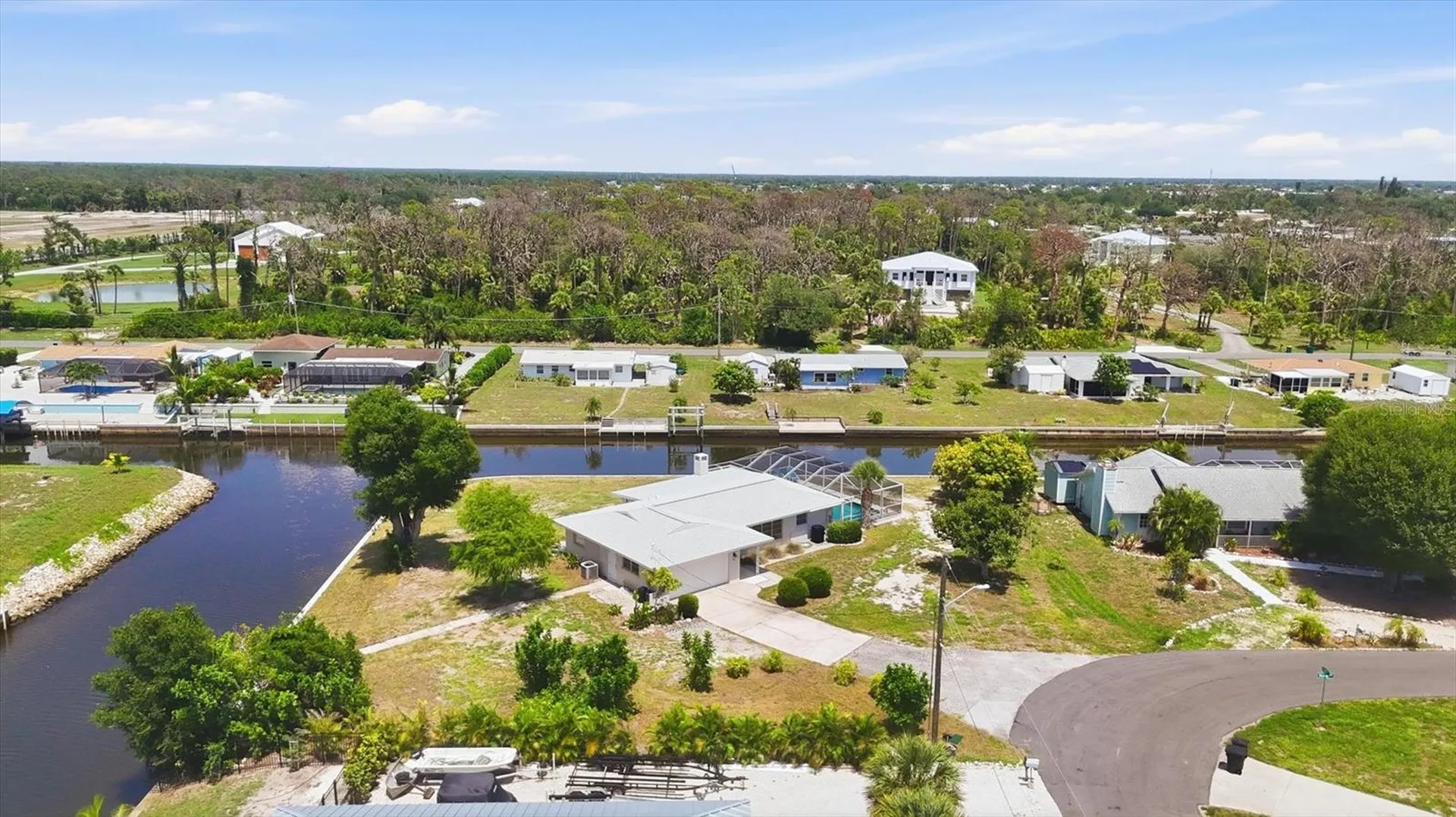898 E 6th Street Englewood FL 34223