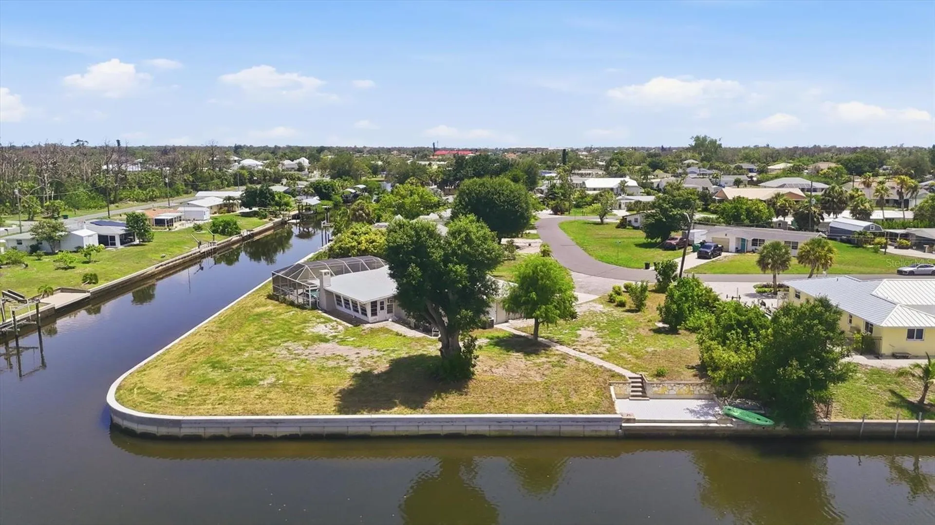 898 E 6th Street Englewood FL 34223