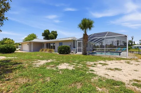 898 E 6th Street Englewood FL 34223