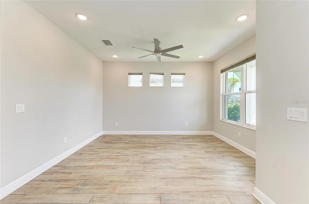 4745 Antrim Drive Sarasota FL 34240