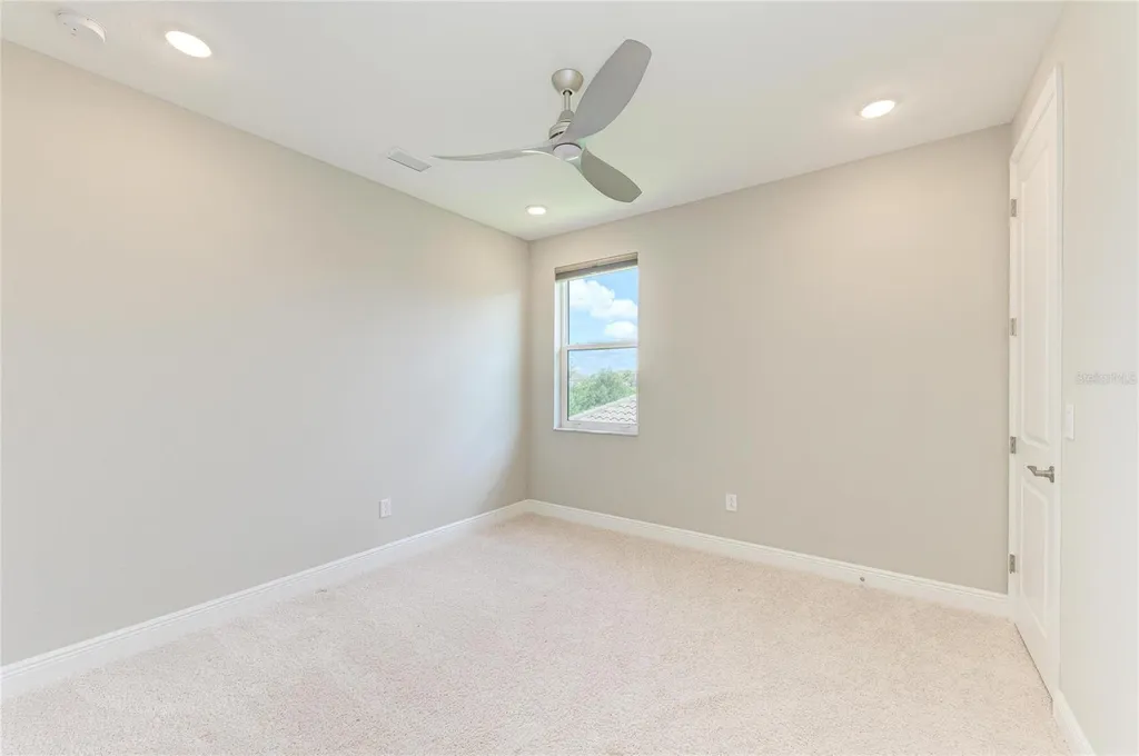 4745 Antrim Drive Sarasota FL 34240