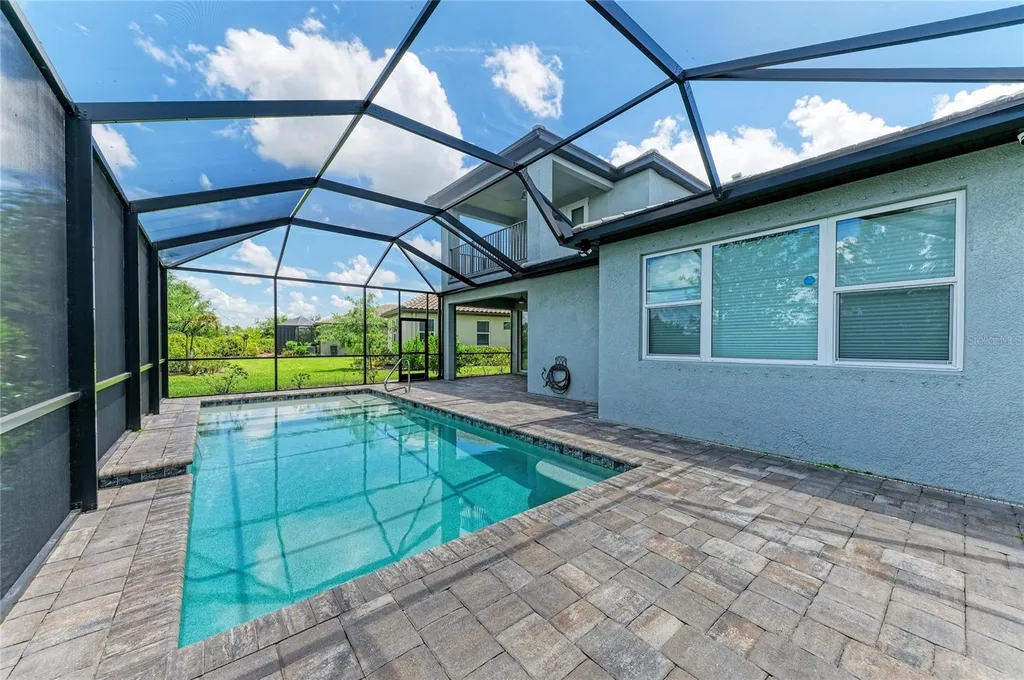 4745 Antrim Drive Sarasota FL 34240