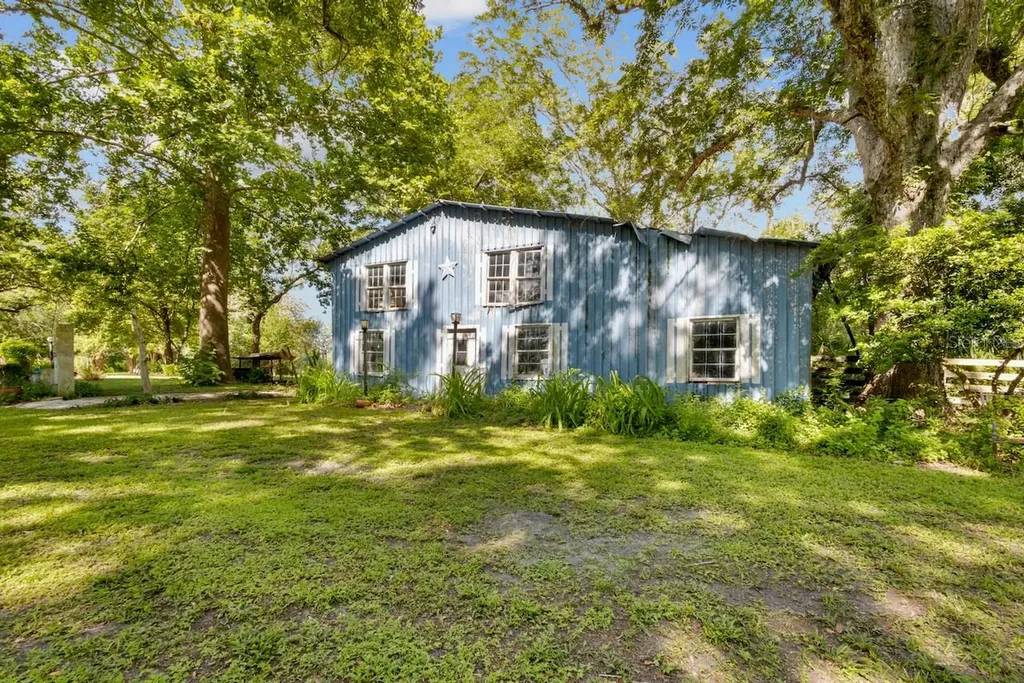 18951 SE 15th Street Williston FL 32696