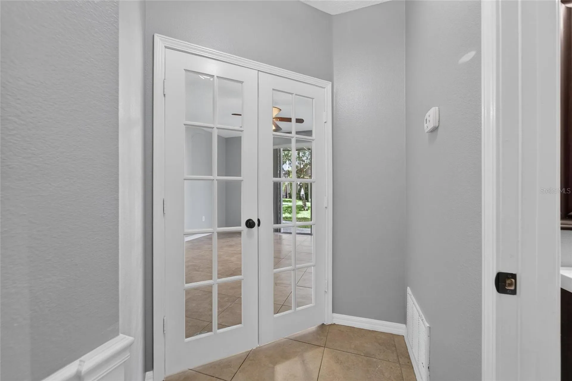 3186 Bayshore Oaks Drive Tampa FL 33611