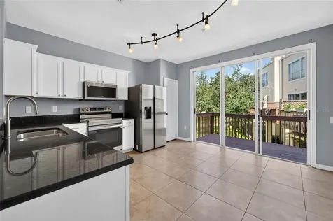 3186 Bayshore Oaks Drive Tampa FL 33611