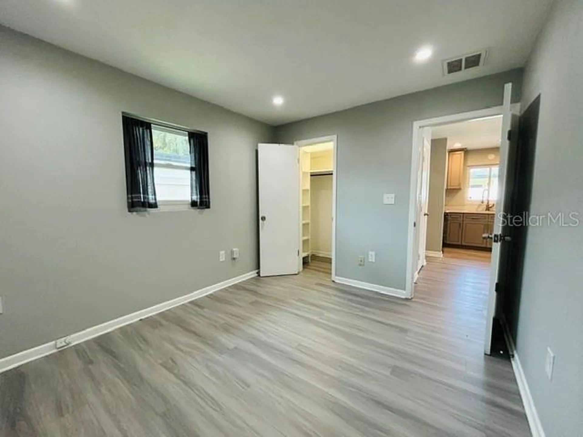 1914 Chamberlin Street Orlando FL 32806