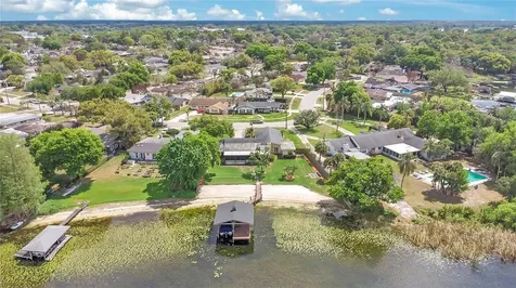 627 Macarthur Drive Orlando FL 32839