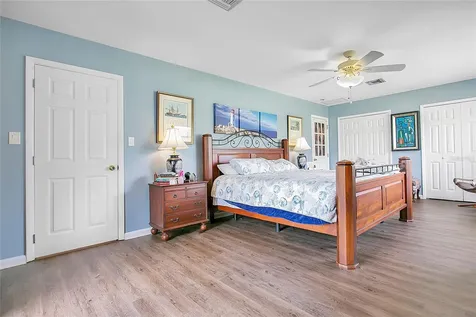 627 Macarthur Drive Orlando FL 32839