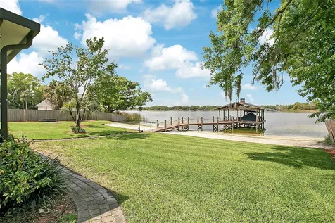 627 Macarthur Drive Orlando FL 32839