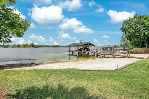 627 Macarthur Drive Orlando FL 32839