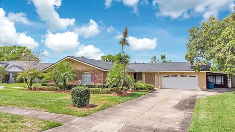 627 Macarthur Drive Orlando FL 32839