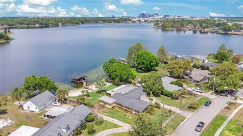 627 Macarthur Drive Orlando FL 32839
