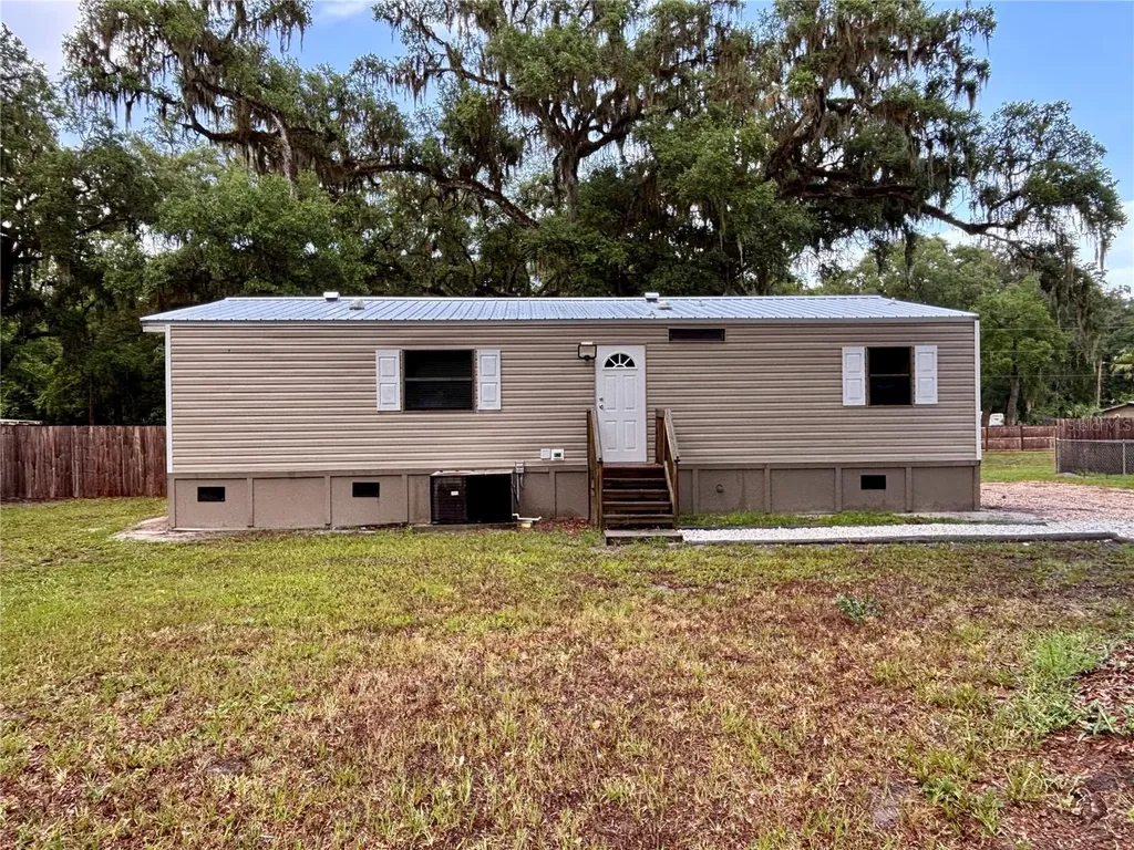 16550 NE 42nd Court Citra FL 32113