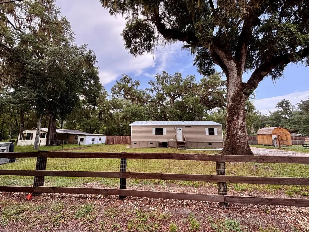 16550 NE 42nd Court Citra FL 32113