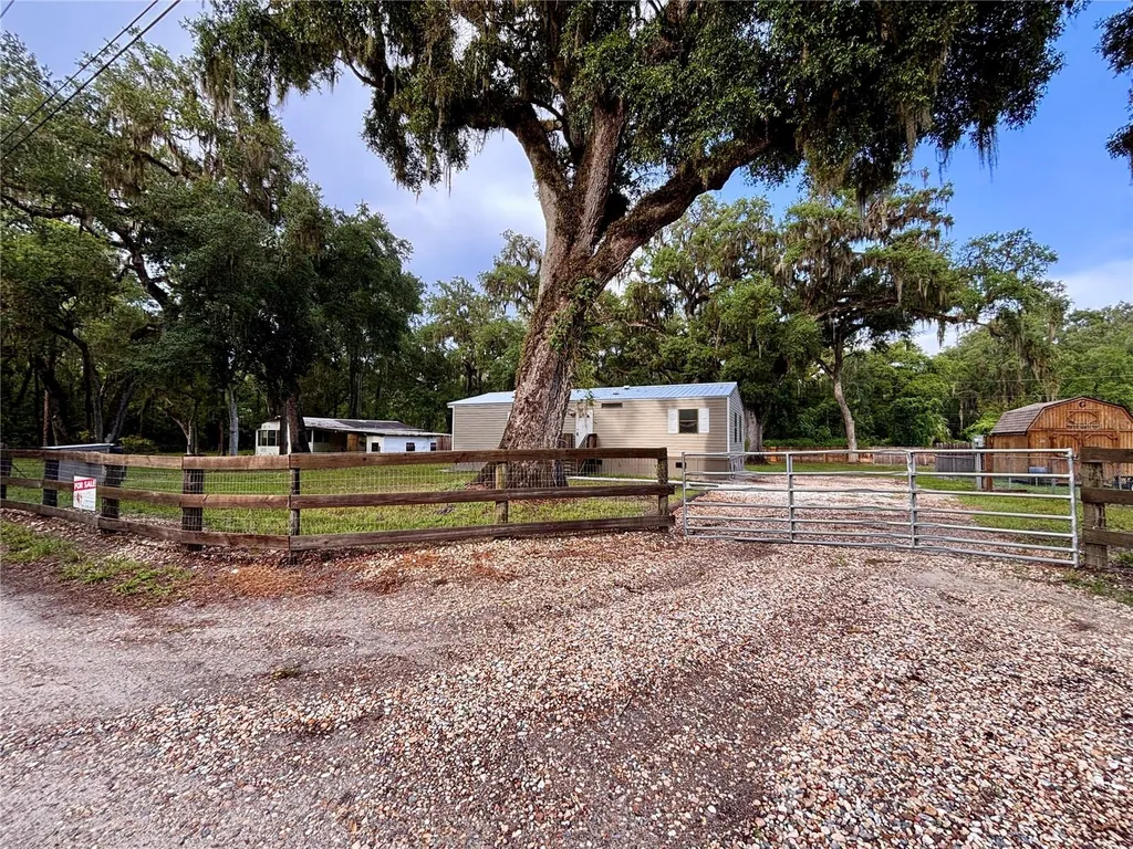 16550 NE 42nd Court Citra FL 32113