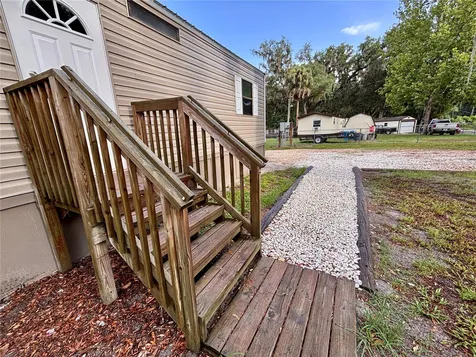 16581 NE 42nd Avenue Citra FL 32113