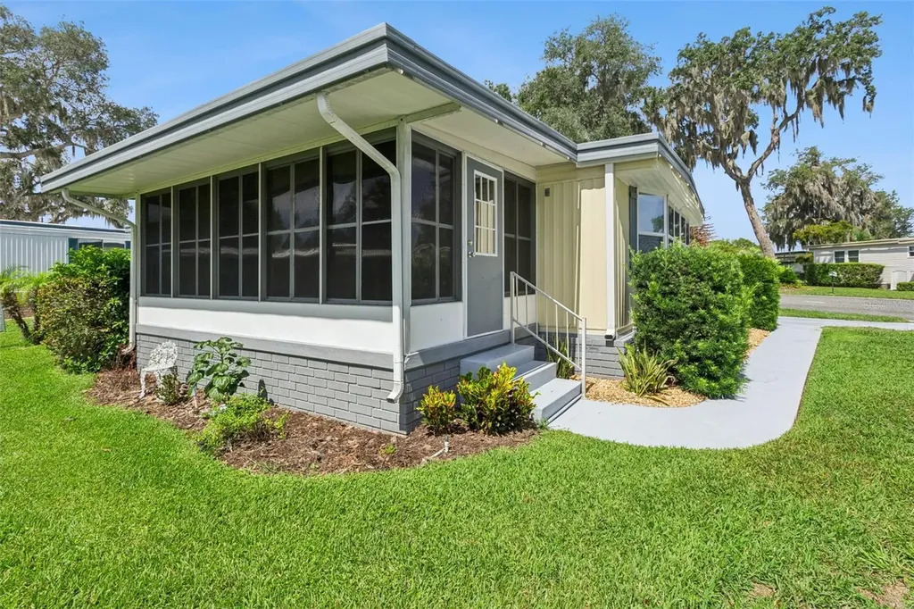 111 Ixora Way Leesburg FL 34748
